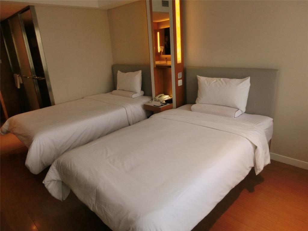 Ji Hotel Guangzhou Zhujiang New Town Esterno foto